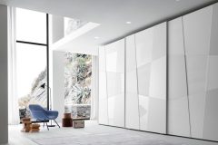 shaped-glass-mirror-slidingdoor-wardrobes-sydney
