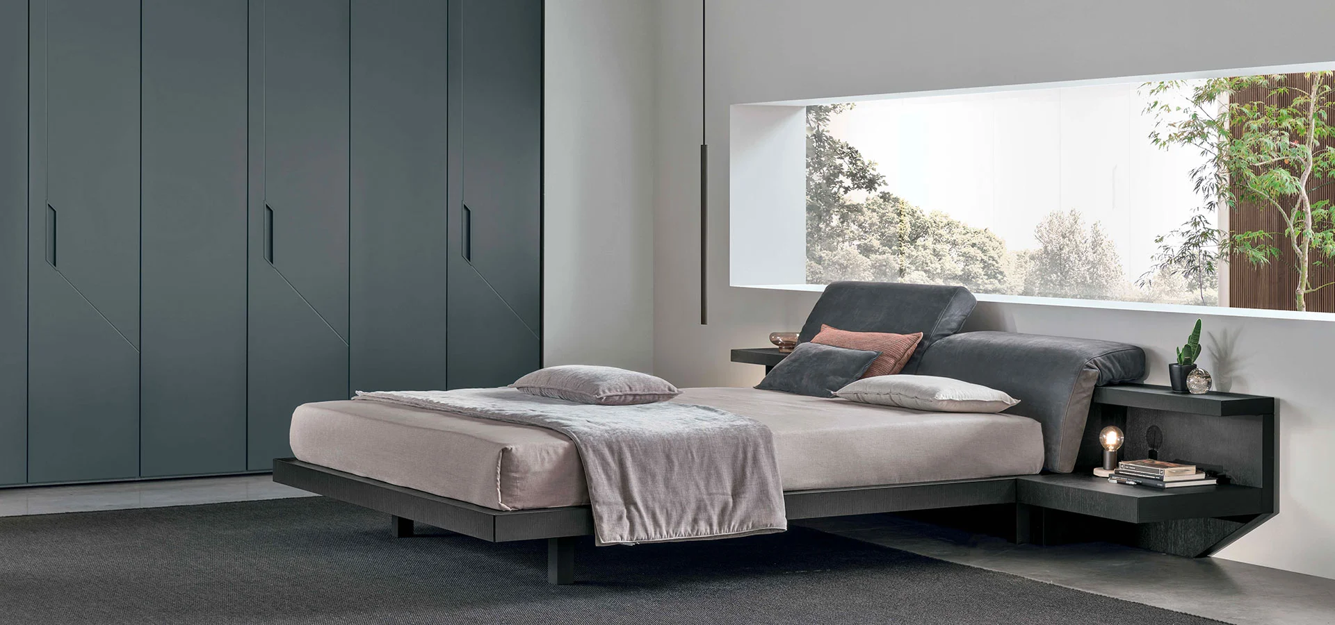 Eurolife Dandy built-in wardrobe with parallelogram recessed handle and matt lacquered doors