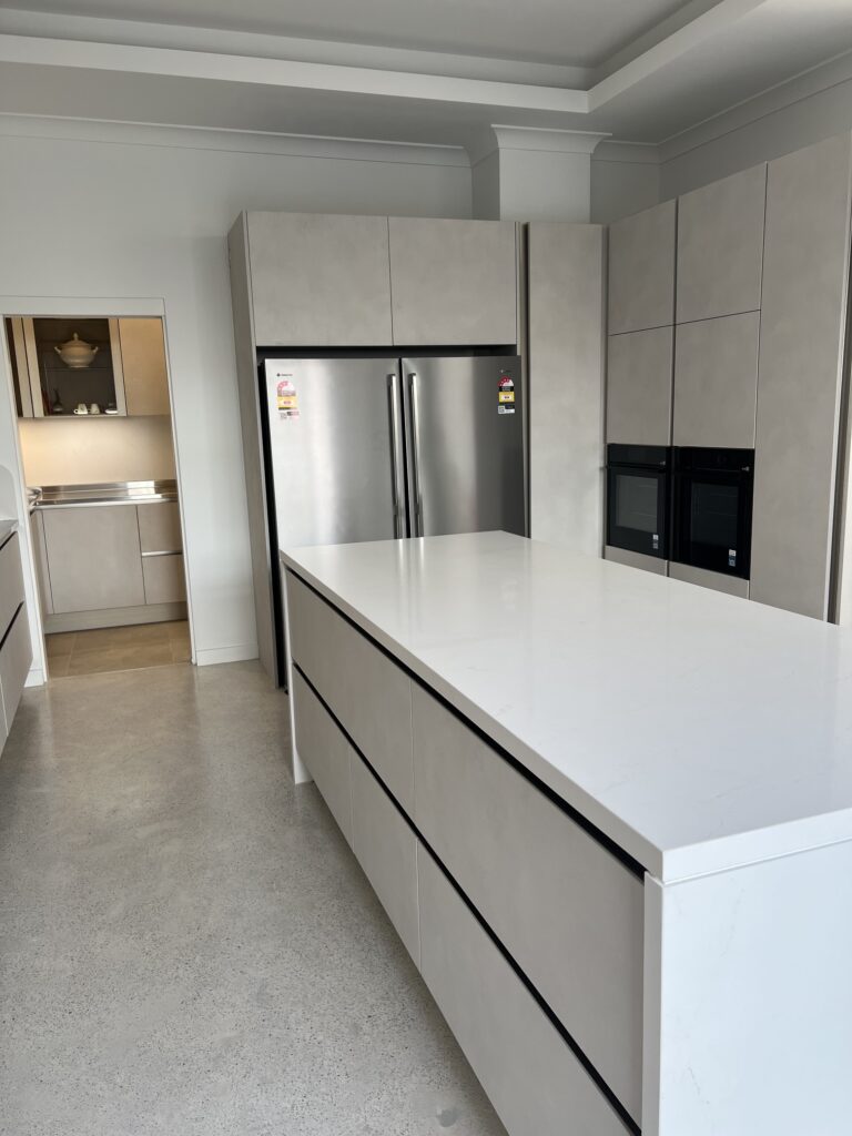 modern-kitchen-island-appliance-wall